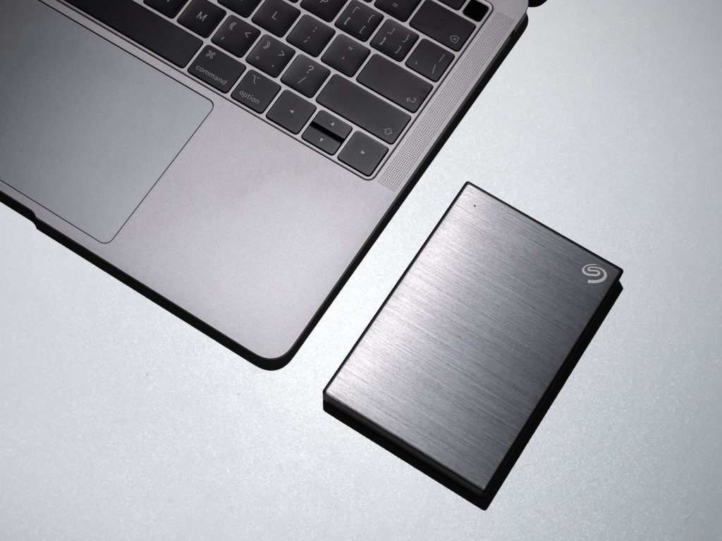 backup-drive-laptop